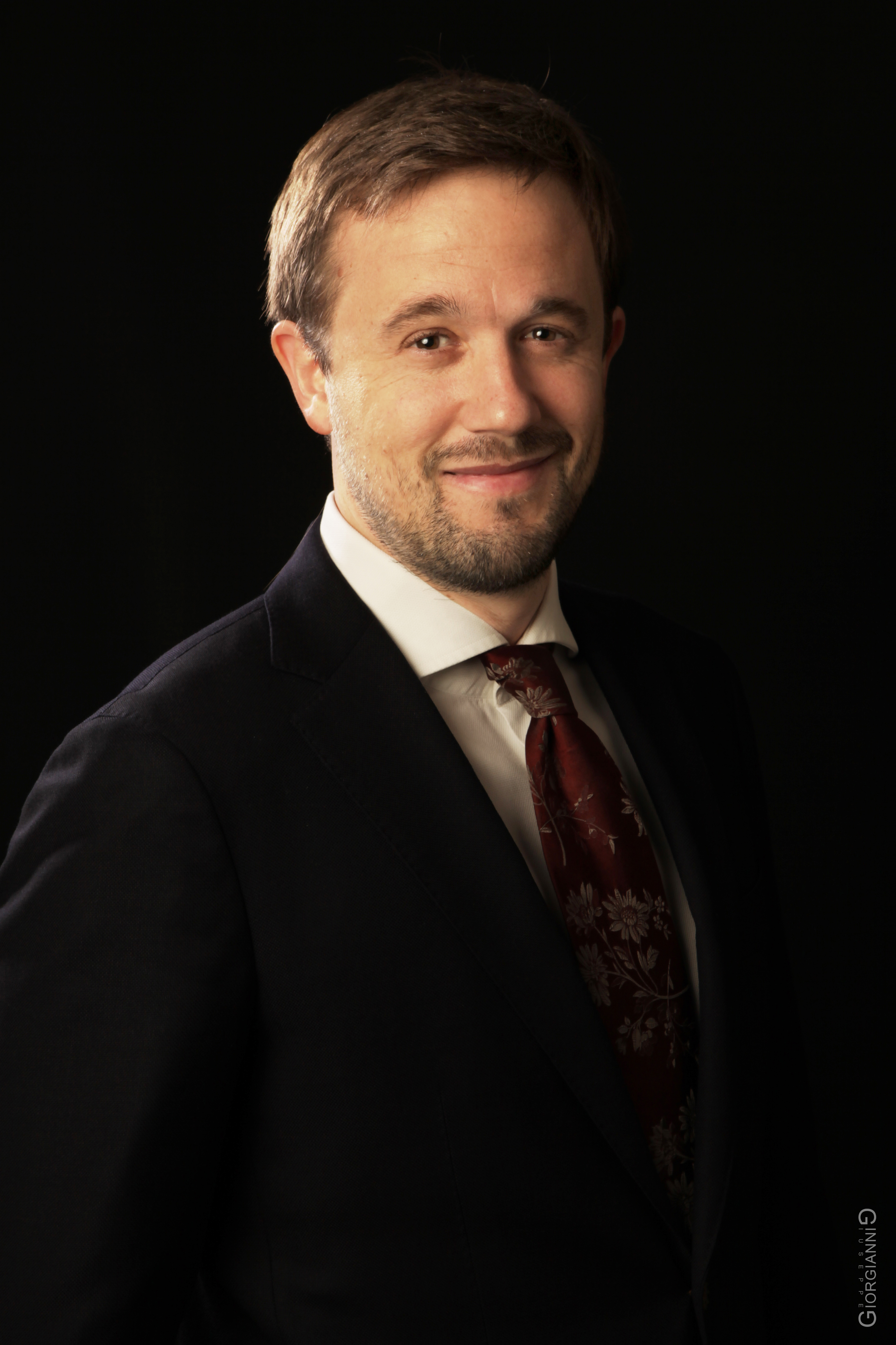 Portrait de jeune homme d'affaire